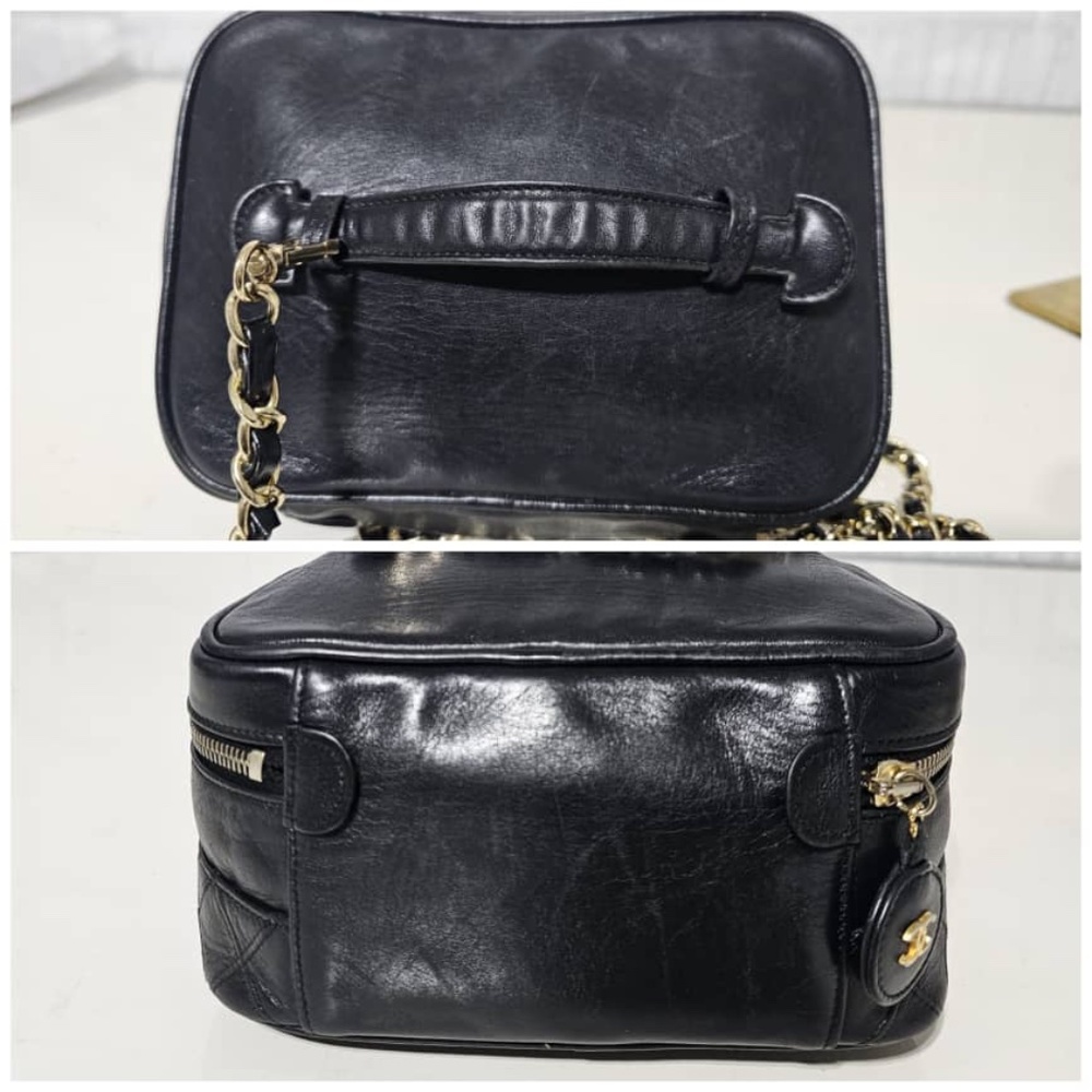 Authentic CHANEL Vanity Cosmetic Bag Leather Black - Picture 4 of 11